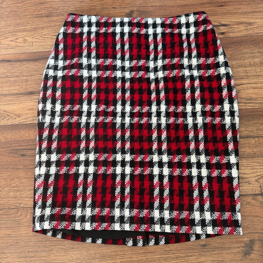 Talbots Wool Blend Red and Black Plaid Pencil Skirt NEW 4P
